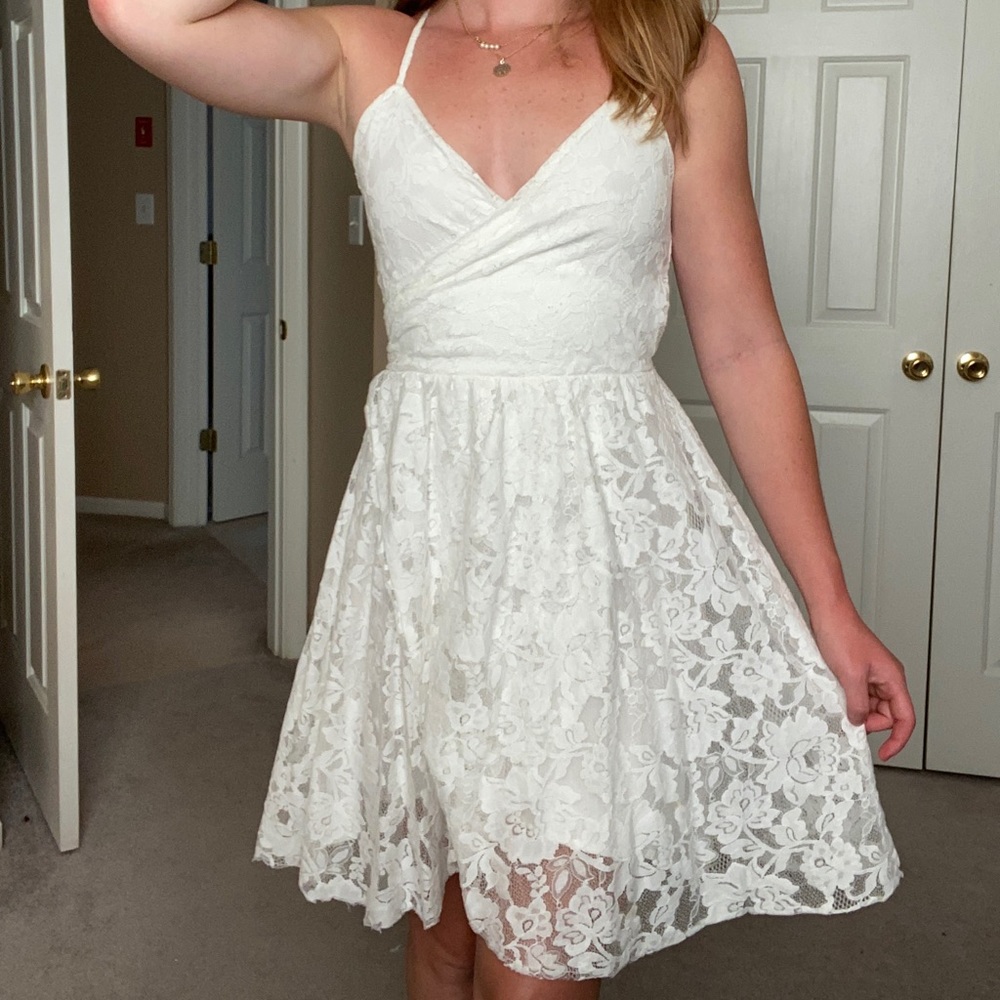 Abercrombie & Fitch White lace dress
